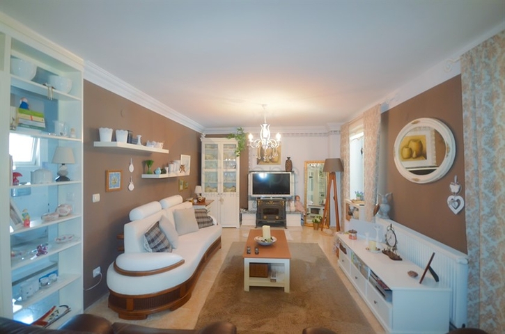 فيلا منفصلة 3 + 1 في اوفاجيك فتحية