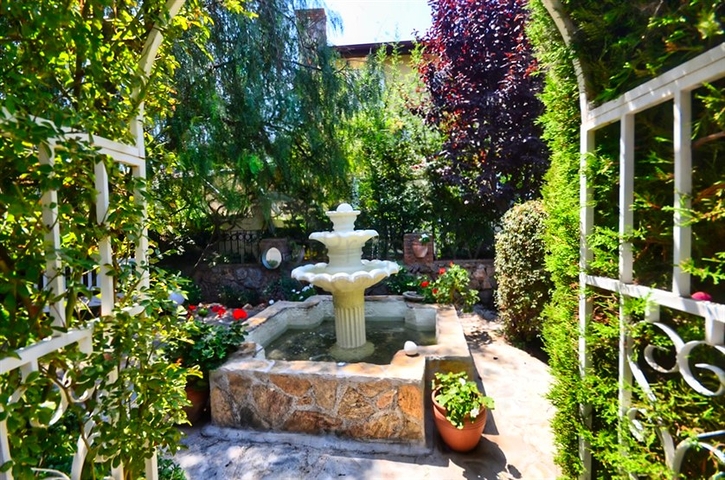 فيلا منفصلة 3 + 1 في اوفاجيك فتحية