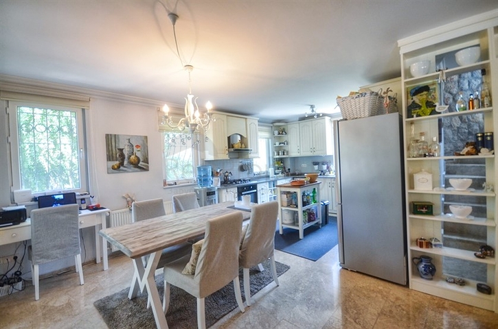 فيلا منفصلة 3 + 1 في اوفاجيك فتحية