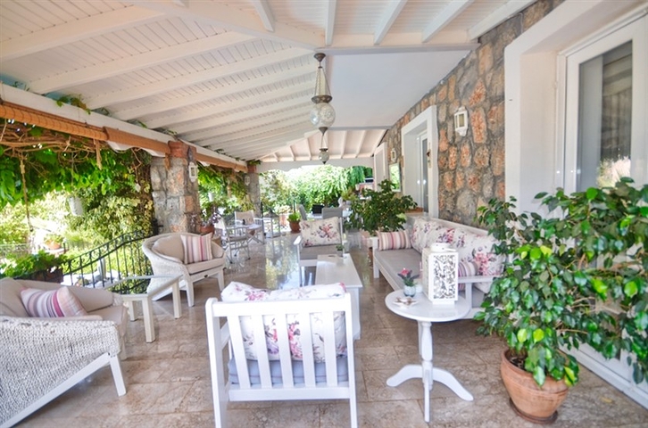 فيلا منفصلة 3 + 1 في اوفاجيك فتحية