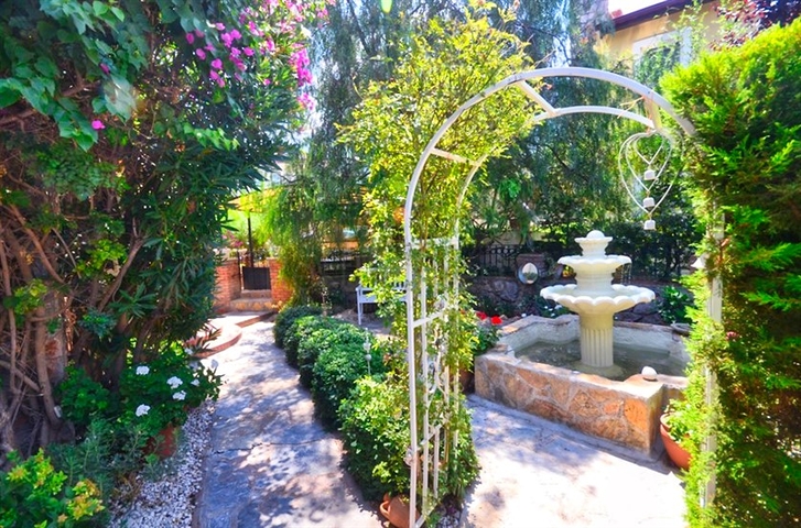 فيلا منفصلة 3 + 1 في اوفاجيك فتحية