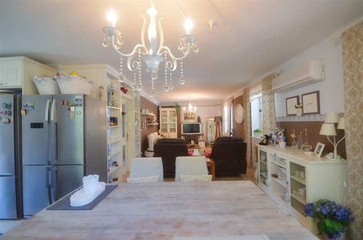 فيلا منفصلة 3 + 1 في اوفاجيك فتحية