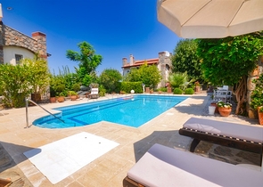 فيلا منفصلة 3 + 1 في اوفاجيك فتحية