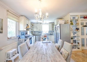 فيلا منفصلة 3 + 1 في اوفاجيك فتحية