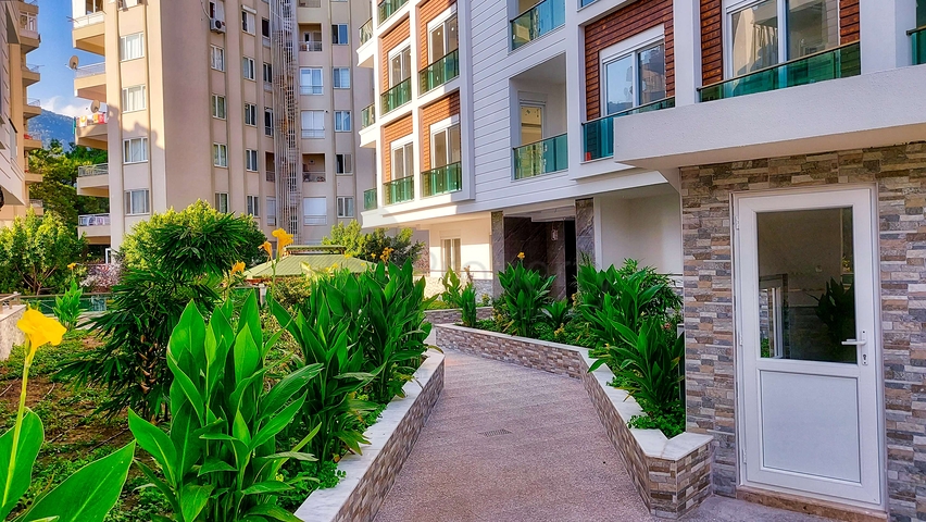 شقة بغرفة نوم واحدة في مبنى جديد في كونيالتي أنطاليا