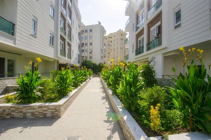 شقة بغرفة نوم واحدة في مبنى جديد في كونيالتي أنطاليا