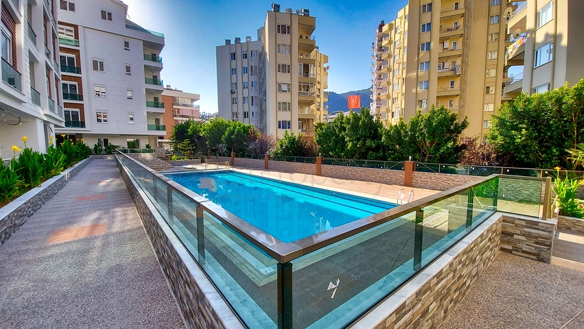 شقة بغرفة نوم واحدة في مبنى جديد في كونيالتي أنطاليا