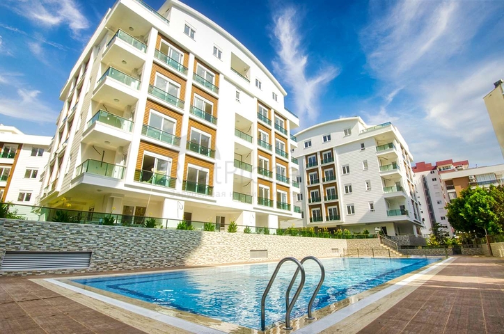 شقة بغرفة نوم واحدة في مبنى جديد في كونيالتي أنطاليا