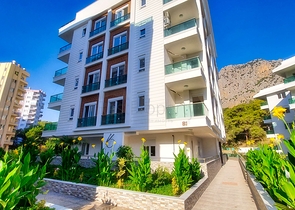 شقة بغرفة نوم واحدة في مبنى جديد في كونيالتي أنطاليا