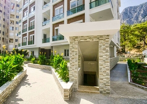 شقة بغرفة نوم واحدة في مبنى جديد في كونيالتي أنطاليا