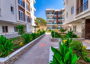 شقة بغرفة نوم واحدة في مبنى جديد في كونيالتي أنطاليا