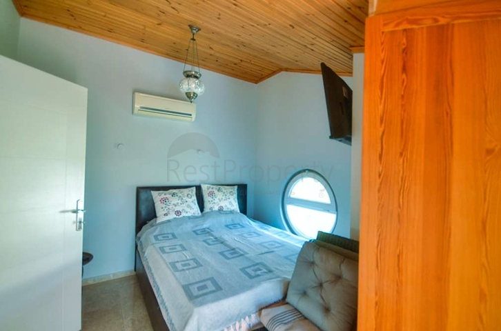 فيلا 4 + 1 مع مسبح خاص في كاليس فتحية