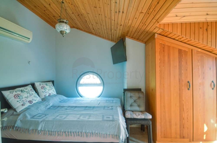 فيلا 4 + 1 مع مسبح خاص في كاليس فتحية