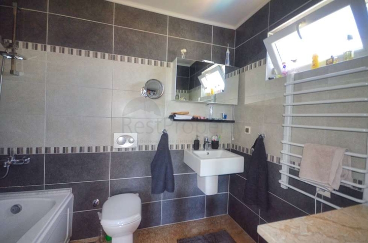 فيلا 4 + 1 مع مسبح خاص في كاليس فتحية