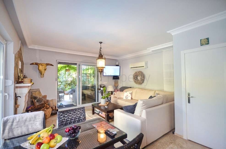 فيلا 4 + 1 مع مسبح خاص في كاليس فتحية