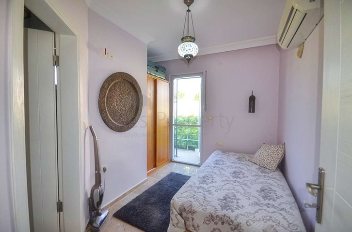 فيلا 4 + 1 مع مسبح خاص في كاليس فتحية