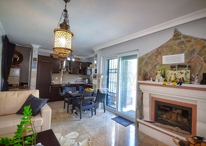 فيلا 4 + 1 مع مسبح خاص في كاليس فتحية