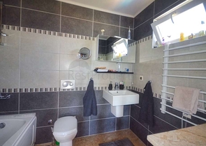 فيلا 4 + 1 مع مسبح خاص في كاليس فتحية