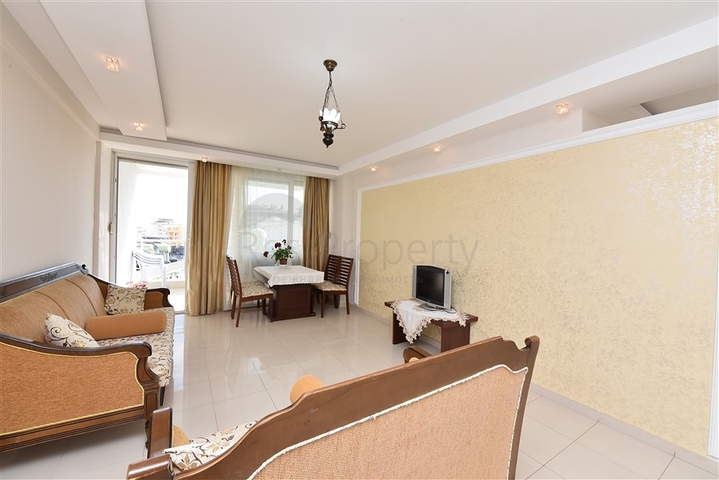 شقة غرفة وصالة -مفروشة -في توسمور / الانيا 