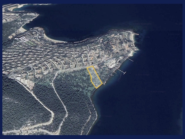 ارض على البحر مباشرة -في بودروم 