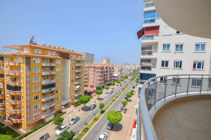 موقع مميز -قريب من البحر والخدمات -في مهموتلار / الانيا 