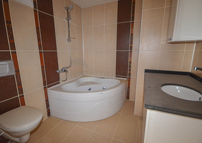 موقع مميز -قريب من البحر والخدمات -في مهموتلار / الانيا 