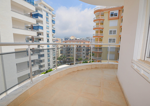 موقع مميز -قريب من البحر والخدمات -في مهموتلار / الانيا 