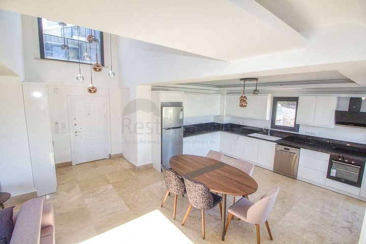 فيلا 5 + 1 في أوفاجيك فتحية