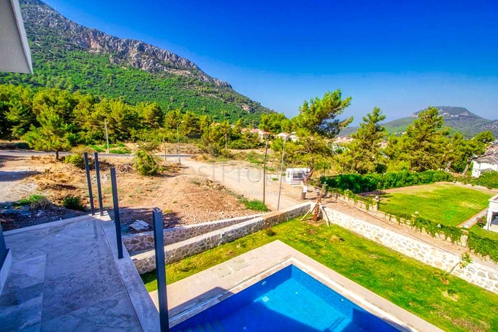 فيلا 5 + 1 في أوفاجيك فتحية