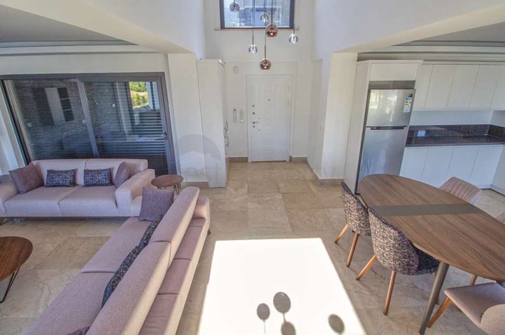 فيلا 5 + 1 في أوفاجيك فتحية