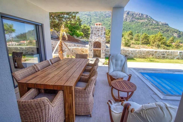 فيلا 5 + 1 في أوفاجيك فتحية