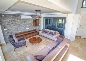 فيلا 5 + 1 في أوفاجيك فتحية