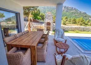 فيلا 5 + 1 في أوفاجيك فتحية