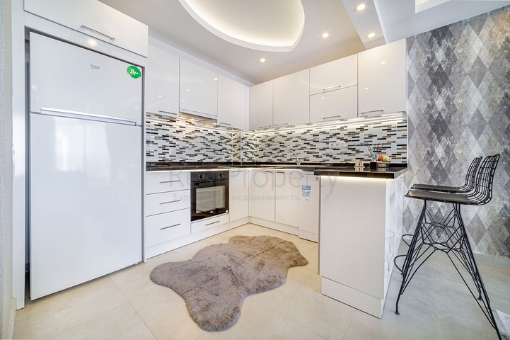 طابق مرتفع -شقة غرفة وصالة -مفروشة -في مهموتلار / الانيا