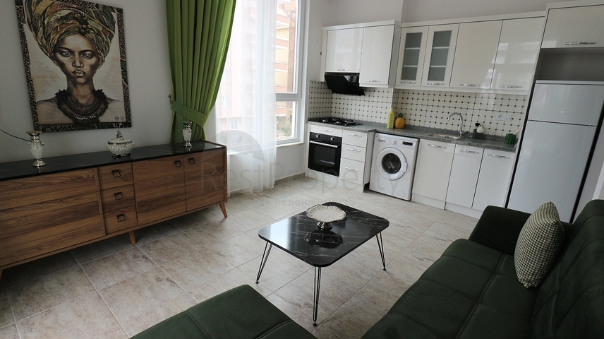 قريبة من البحر والخدمات -شقة جديدة 1+1 - في مهوتلار/ الانيا 