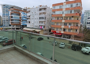 قريبة من البحر والخدمات -شقة جديدة 1+1 - في مهوتلار/ الانيا 