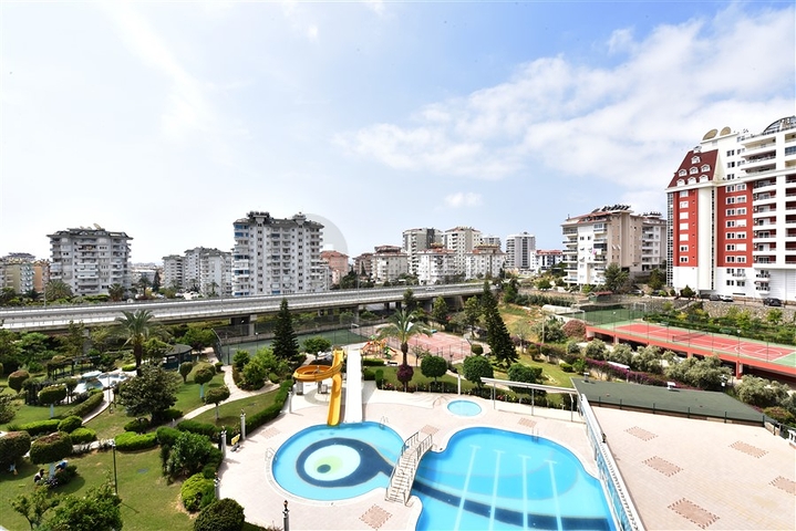 شقة عائلية ضمن مجمع سكني انيق في منطقة جيكجلي / الانيا 