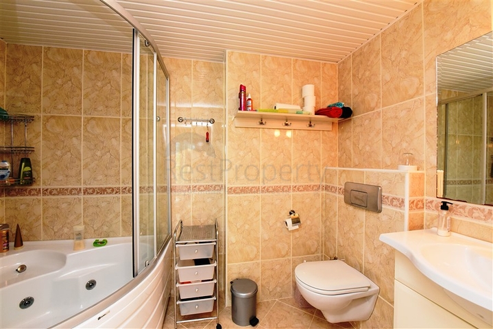 شقة عائلية ضمن مجمع سكني انيق في منطقة جيكجلي / الانيا 