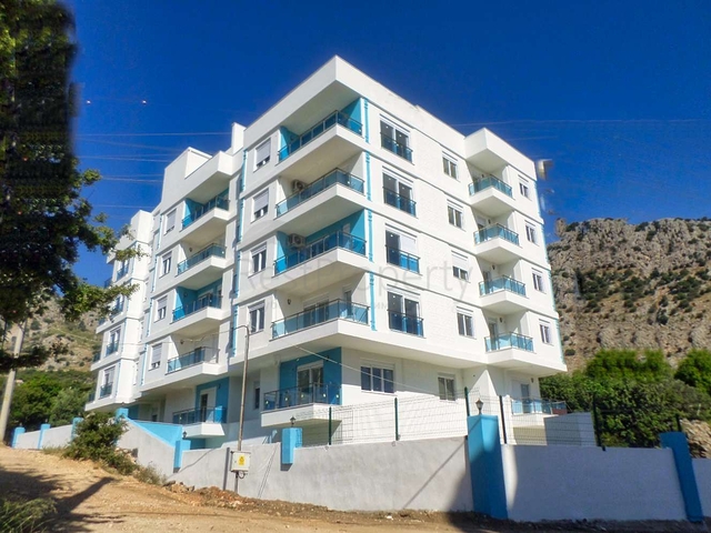 شقة 2 + 1 في مجمع في هورما كونيالتي