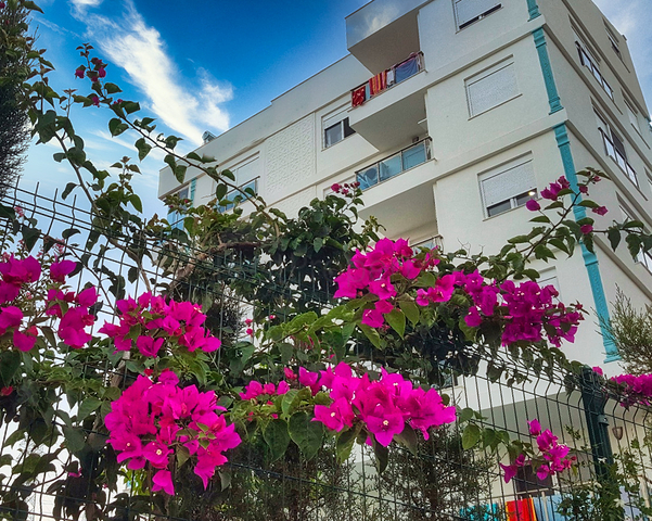 شقة 2 + 1 في مجمع في هورما كونيالتي