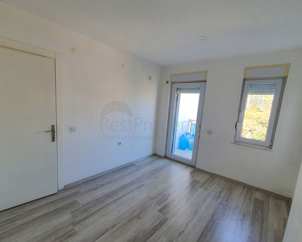 شقة 2 + 1 في مجمع في هورما كونيالتي