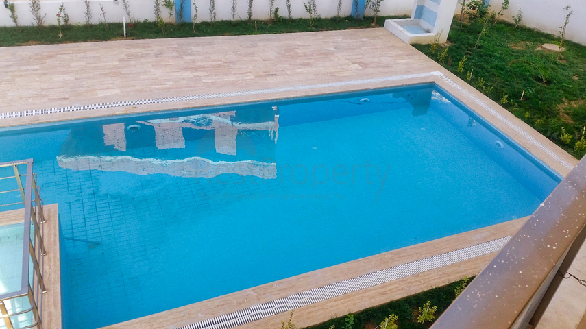 شقة 2 + 1 في مجمع في هورما كونيالتي