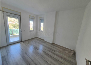 شقة 2 + 1 في مجمع في هورما كونيالتي