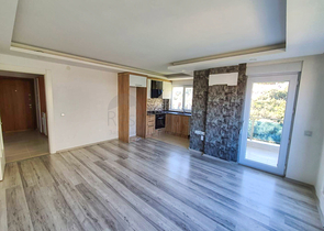 شقة 2 + 1 في مجمع في هورما كونيالتي