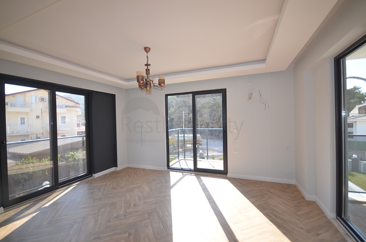 فيلا من 5 غرف نوم في هيسارونو فتحية