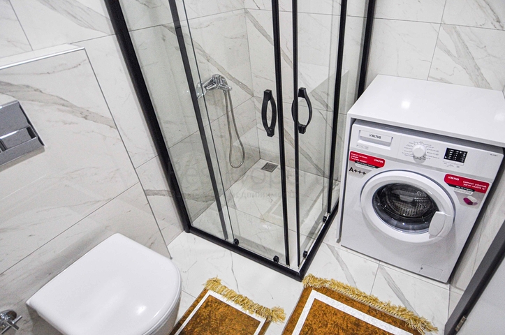 دوبلكس ارضية -ضمن مجمع حديث وانيق - تصميم 1+2- في كارجي جاك / الانيا 