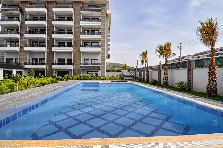 دوبلكس ارضية -ضمن مجمع حديث وانيق - تصميم 1+2- في كارجي جاك / الانيا 