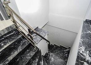 دوبلكس ارضية -ضمن مجمع حديث وانيق - تصميم 1+2- في كارجي جاك / الانيا 