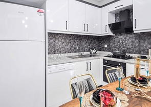 دوبلكس ارضية -ضمن مجمع حديث وانيق - تصميم 1+2- في كارجي جاك / الانيا 