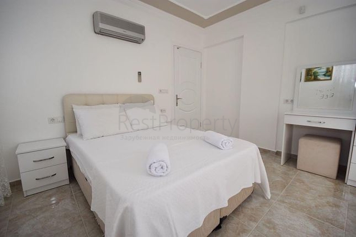 فيلا فسيحة 6 + 1 مع مسبح خاص في فتحية